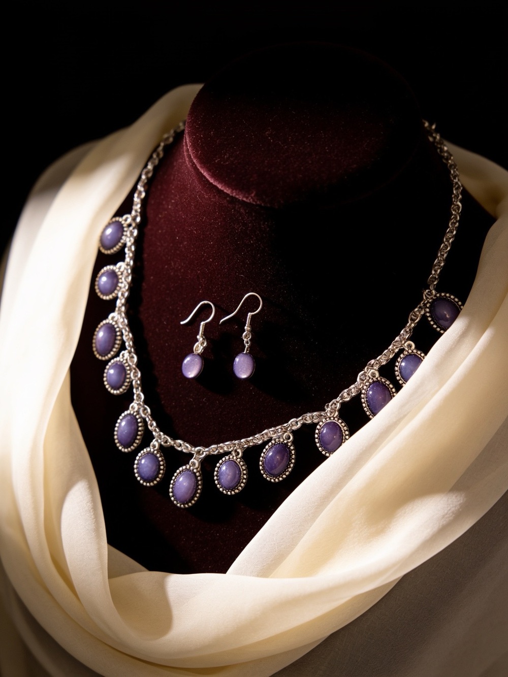 Elegant Blue/Purple Oval Pendant Necklace & Earrings Set Silver Tone